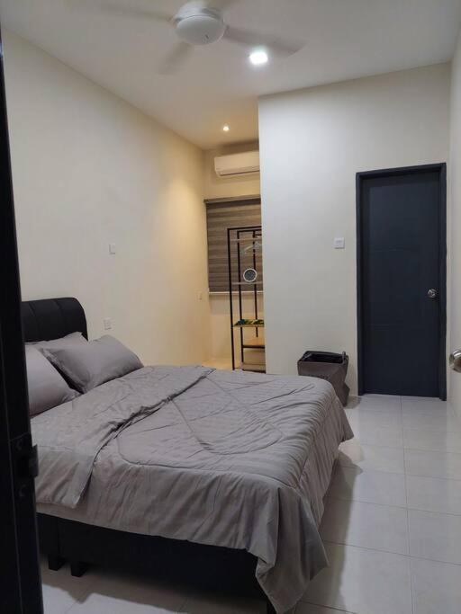 Yong Guesthouse كوالا لكانغسار المظهر الخارجي الصورة