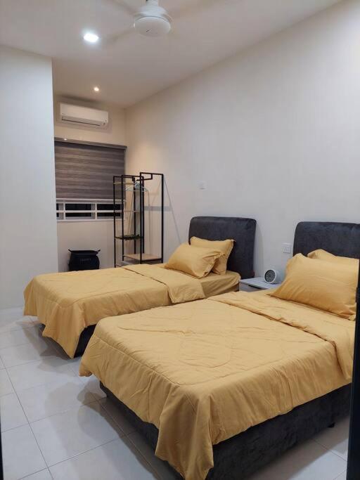 Yong Guesthouse كوالا لكانغسار المظهر الخارجي الصورة